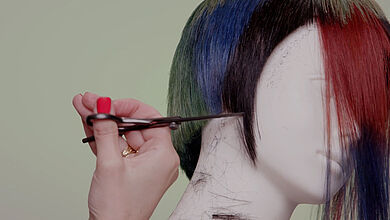 WWHT Hairstylisten bei dem digitalen Event mit bunter Farbe und waghalsigen Schnitten