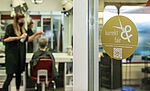 Die Schweizer Stadt Thun geht gegen Schwarzarbeit und Sozialbetrug mit Gütesiegel für Friseursalons vor