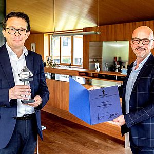 Andreas Innfeld gewinnt Innovationspreis 2021 mit Ausbildungs App